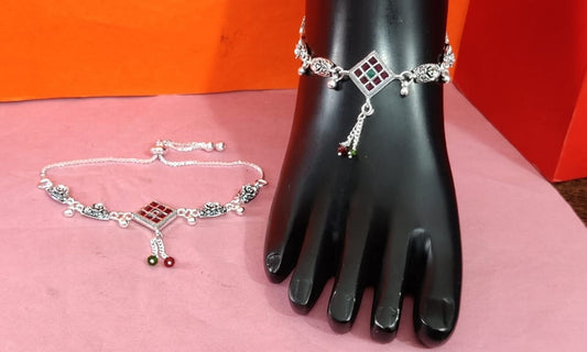 Antique Silver-Plated Payal with Red & Green Stones – Traditional Oxidised Anklet for Women