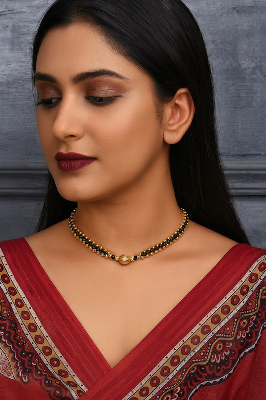 Elegant Black & Gold Bead Choker Mangalsutra – Minimal Beauty for Modern Women 💛