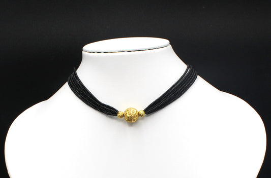 Elegant Round Gold Bead Choker Mangalsutra – Modern Simplicity with Traditional Grace 🖤✨