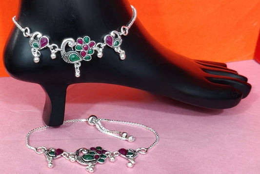 Peacock Design Silver-Plated Payal with Green & Pink Stones – Elegant Oxidised Anklet for Women