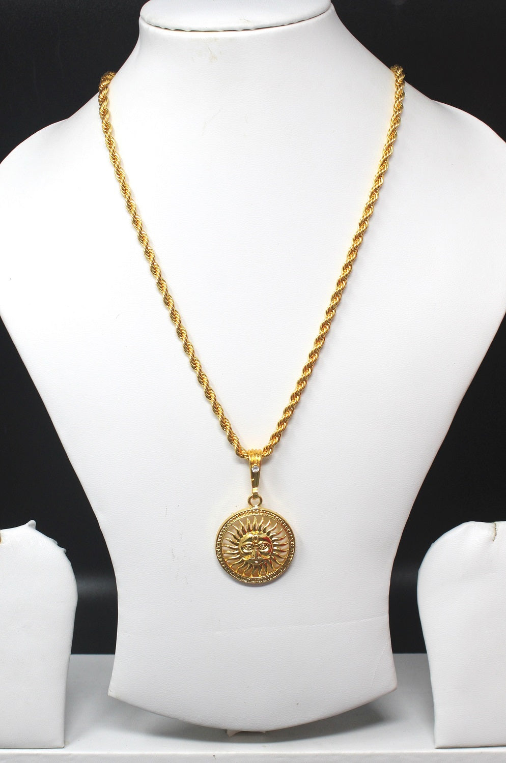 soni jewellery Gold plated chain with pendant necklace jewelry set for men women unisex