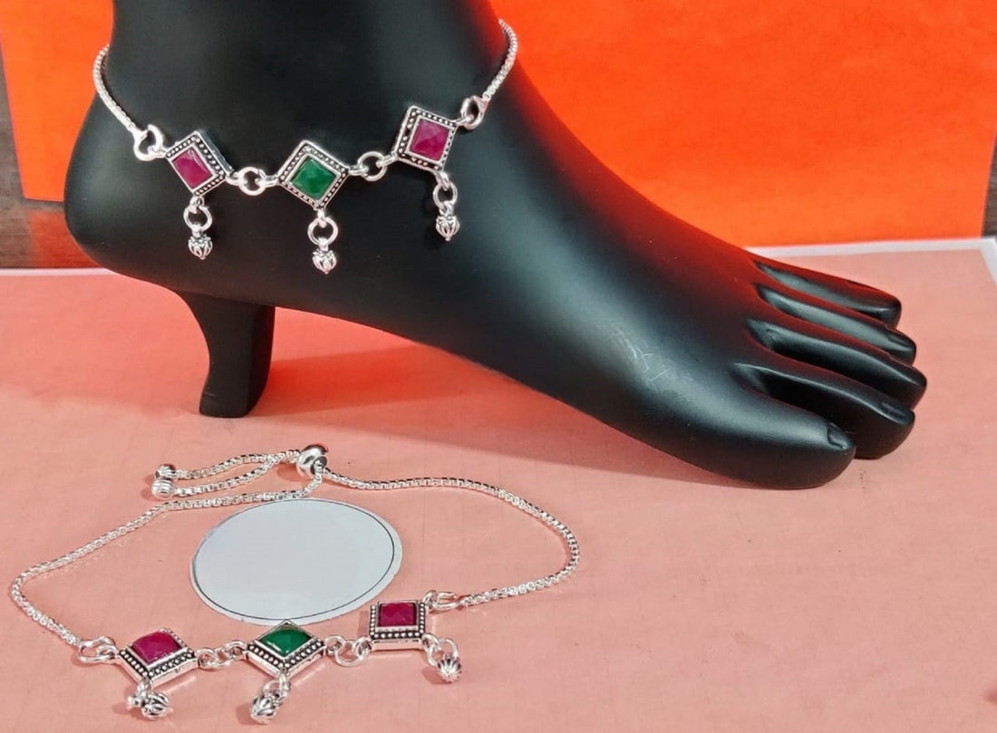 Silver-Plated Payal with Red & Green Square Stones – Traditional Ghungroo Anklet for Women