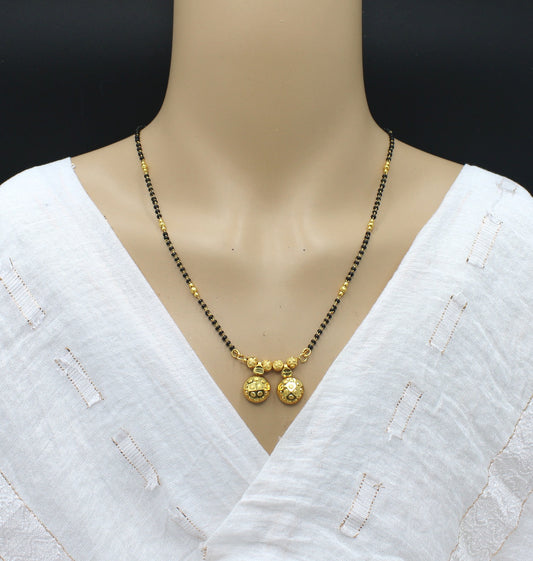 soni jewellery  latest short Mangalsutra for Women