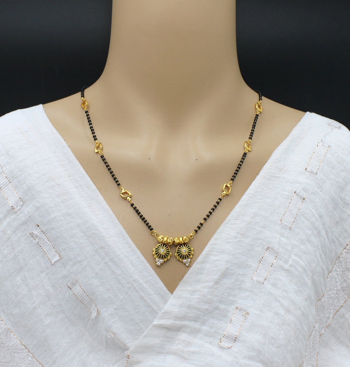 Elegant Dual Wheel Gold-Plated Mangalsutra – Crafted for the Modern Traditional Bride 💛