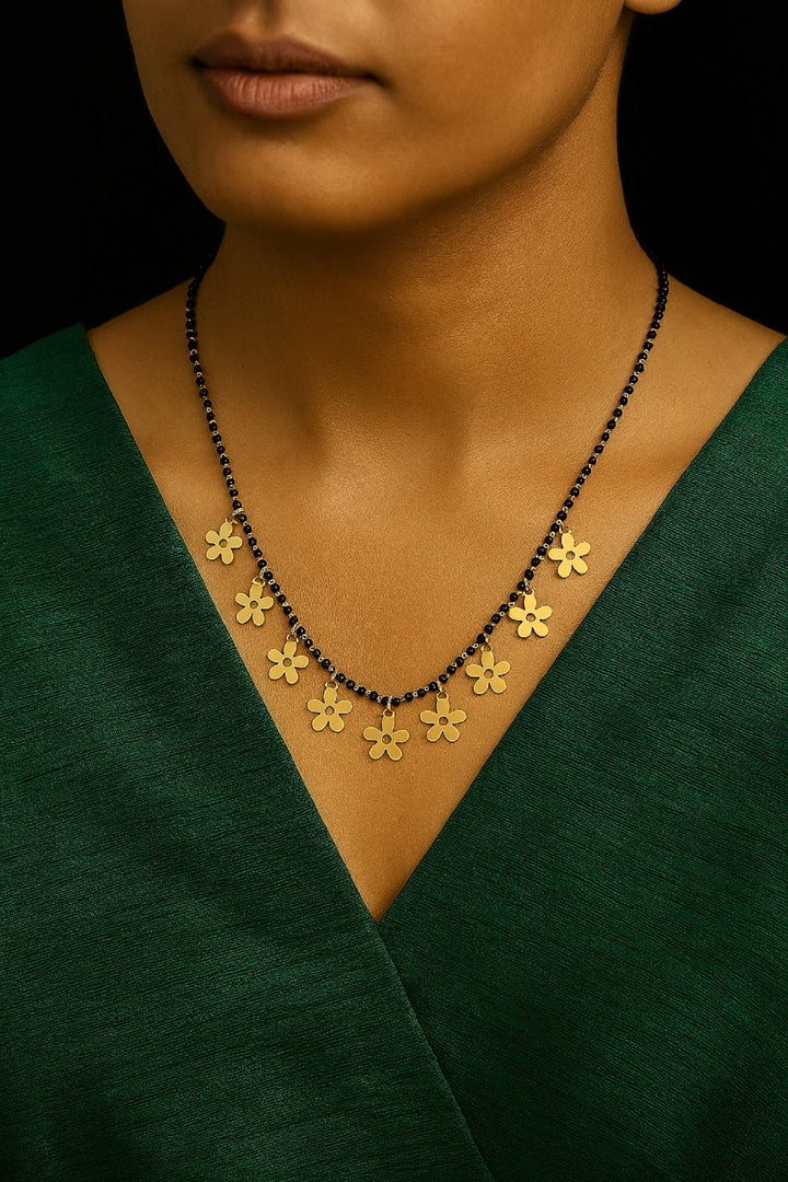 Trendy Floral Charm Gold-Plated Mangalsutra – Everyday Modern Elegance