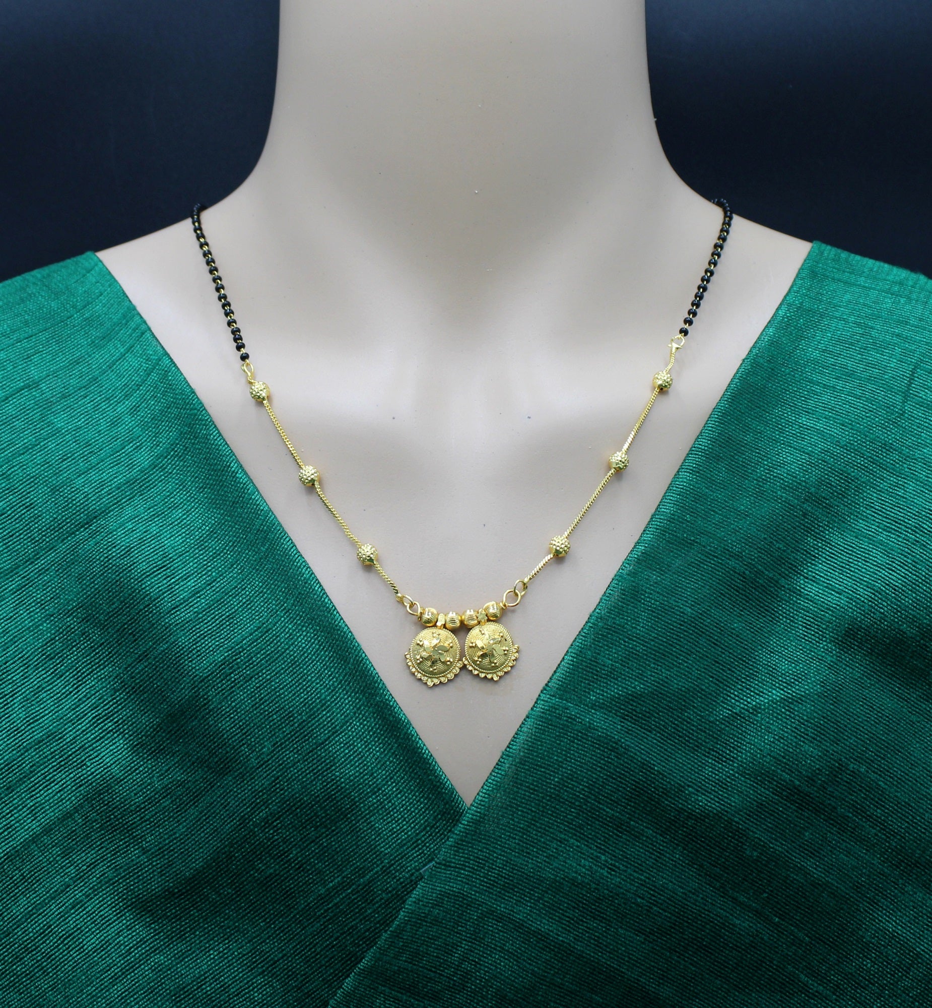 Traditional Gold-Plated Lakshmi Pendant Mangalsutra – A Symbol of Prosperity & Grace 💛