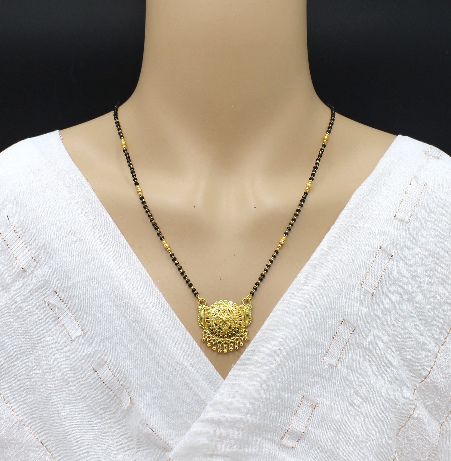 Royal Antique Gold Plated Mangalsutra – Traditional Elegance for Every Occasion 👑
