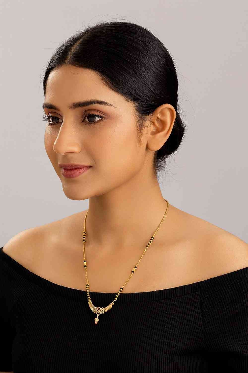 Stylish Gold-Plated Daily Wear Mangalsutra with Modern Pendant – Lightweight & Elegant Design for Women