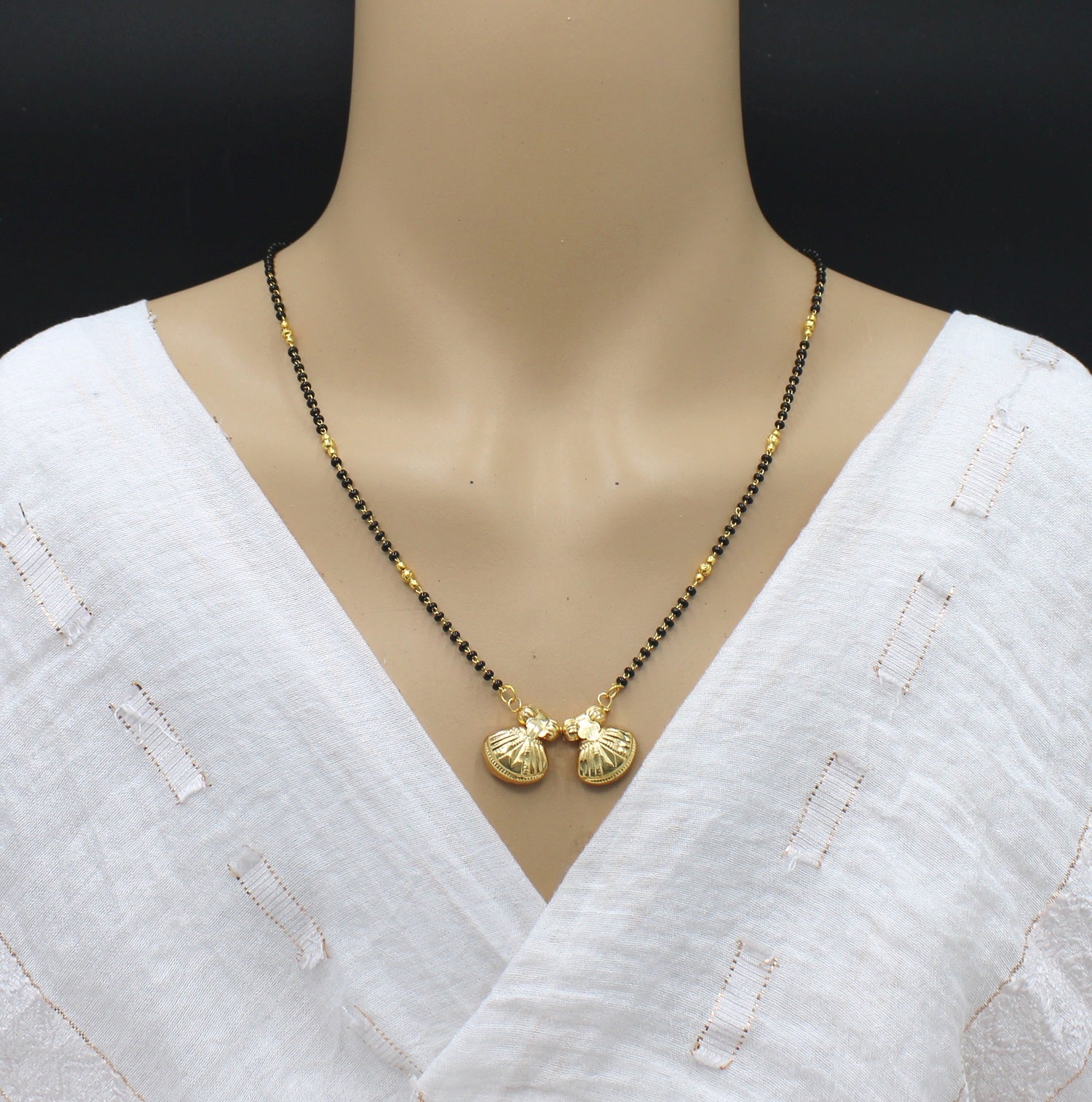 Premium Shell Design Dual Pendant Gold-Plated Mangalsutra – Traditional Charm Meets Modern Grace 🌸