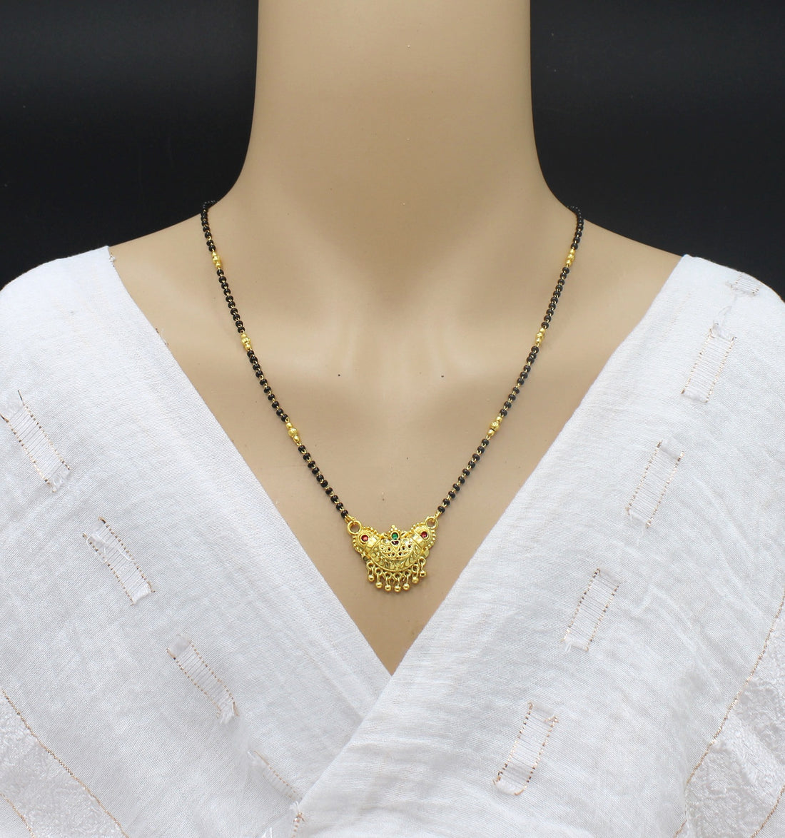 Antique Gold Plated Temple Mangalsutra – Traditional South Indian Design with Color Stones 💛