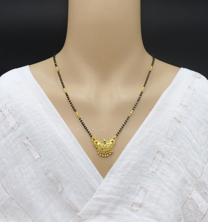 Antique Gold Plated Temple Mangalsutra – Traditional South Indian Design with Color Stones 💛