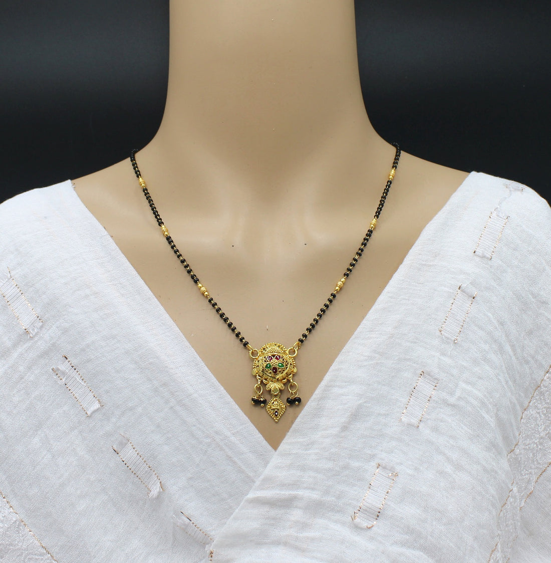 Traditional Gold Plated Mangalsutra with Color Stone Pendant – Timeless South Indian Elegance 💛