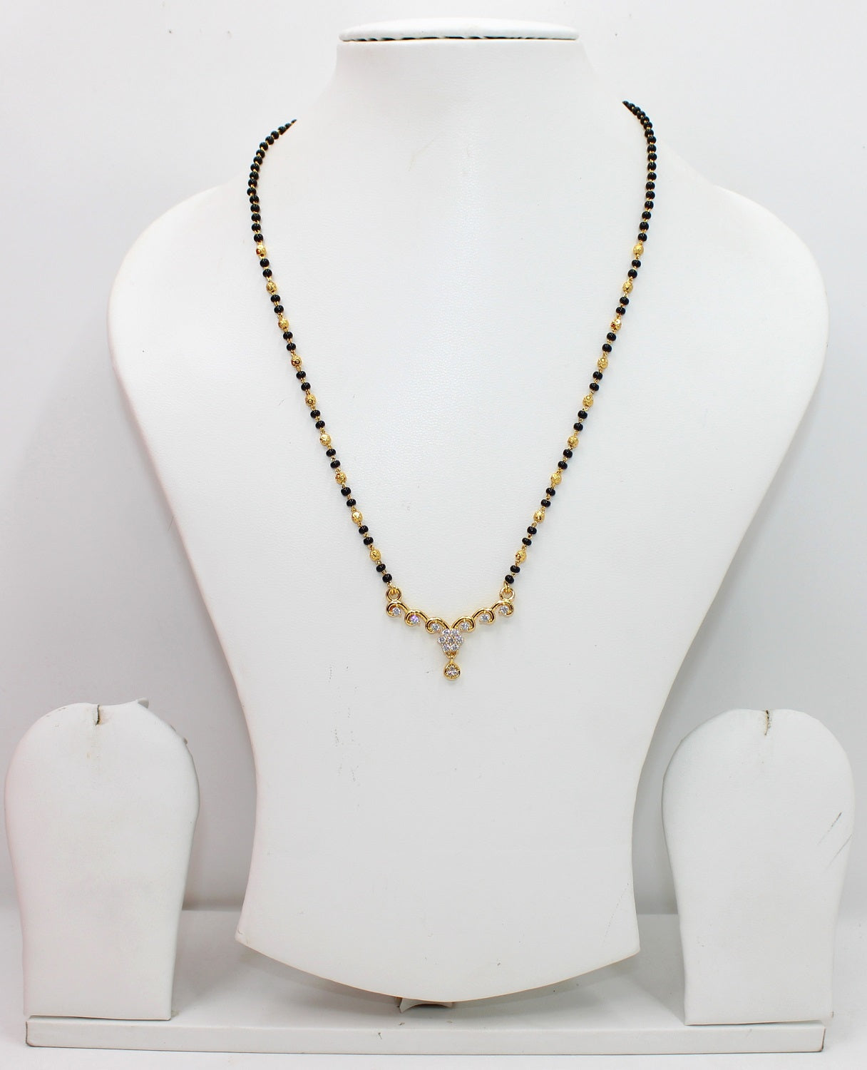 Sparkling Diamond Drop Mangalsutra – Elegant Gold-Plated Daily Wear 💎