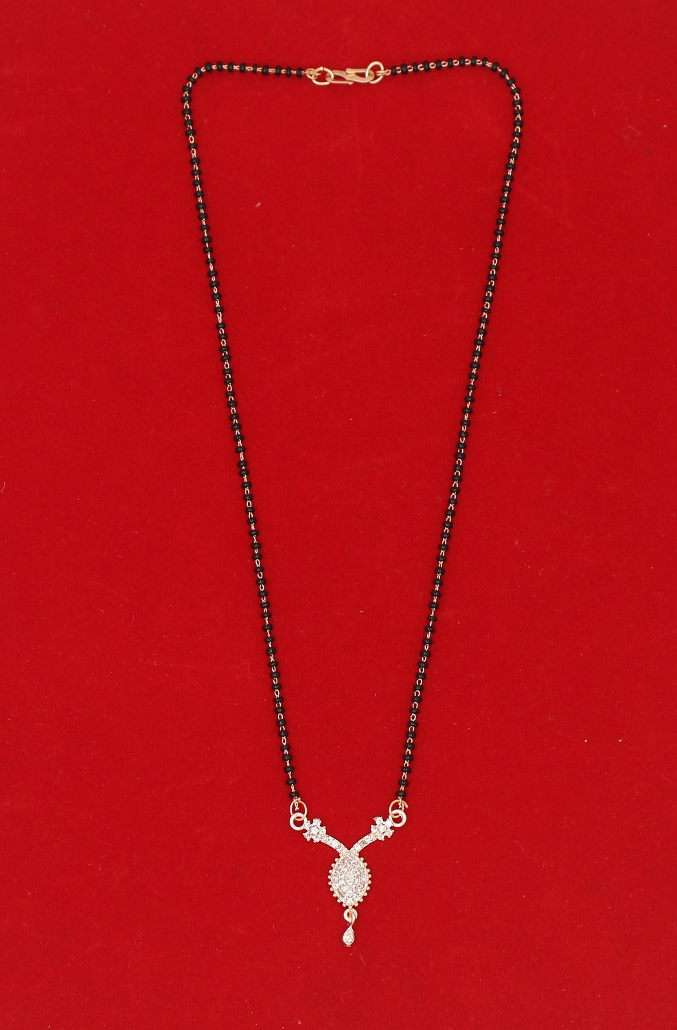 Elegant Teardrop Diamond Mangalsutra – Rose Gold Plated Black Bead Necklace 💎