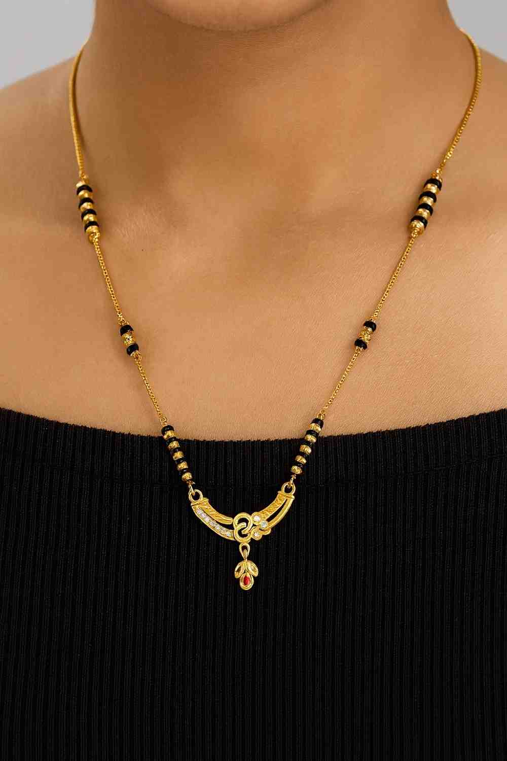Stylish Gold-Plated Daily Wear Mangalsutra with Modern Pendant – Lightweight & Elegant Design for Women