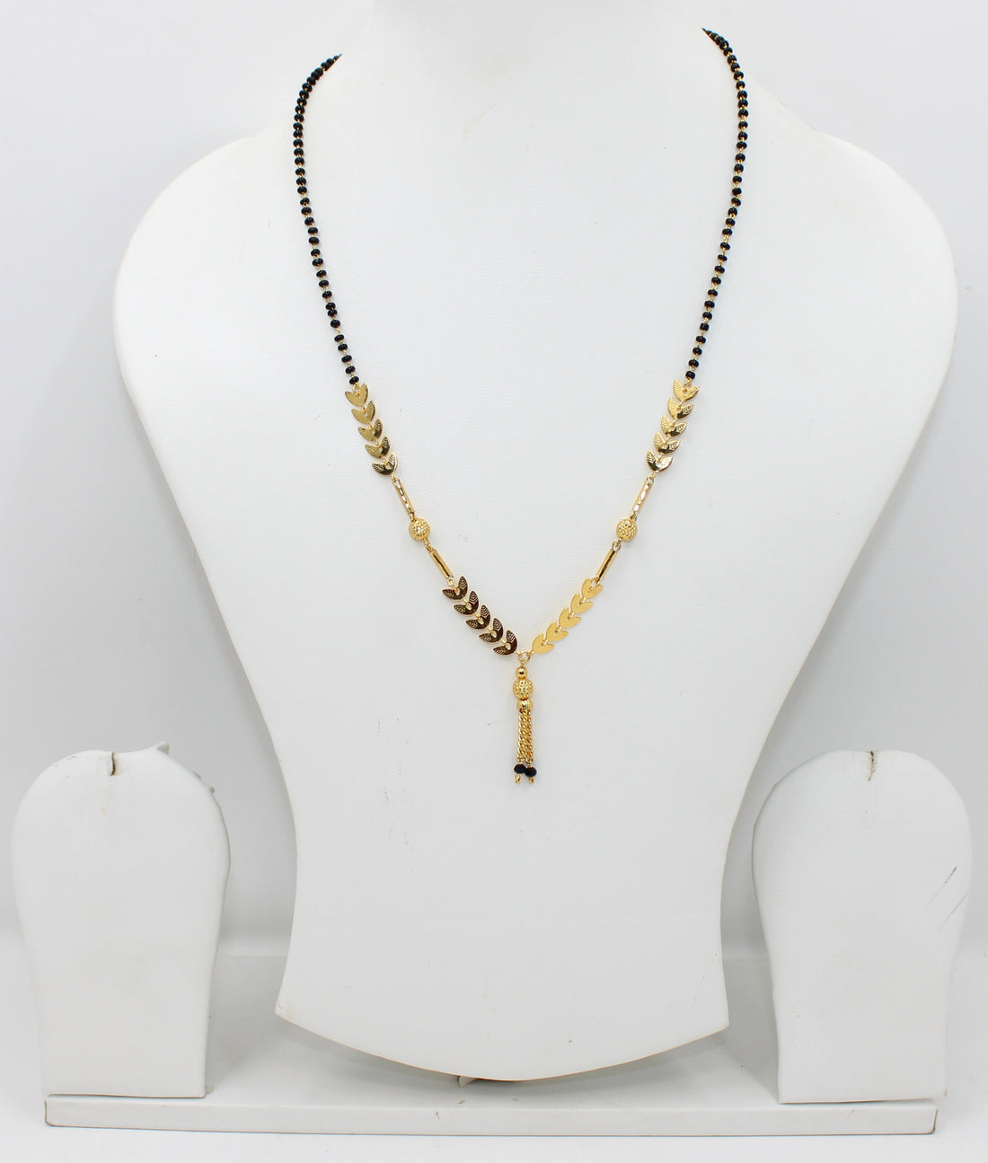 Elegant Leaf Pattern Gold-Plated Mangalsutra – Lightweight Daily Wear Design