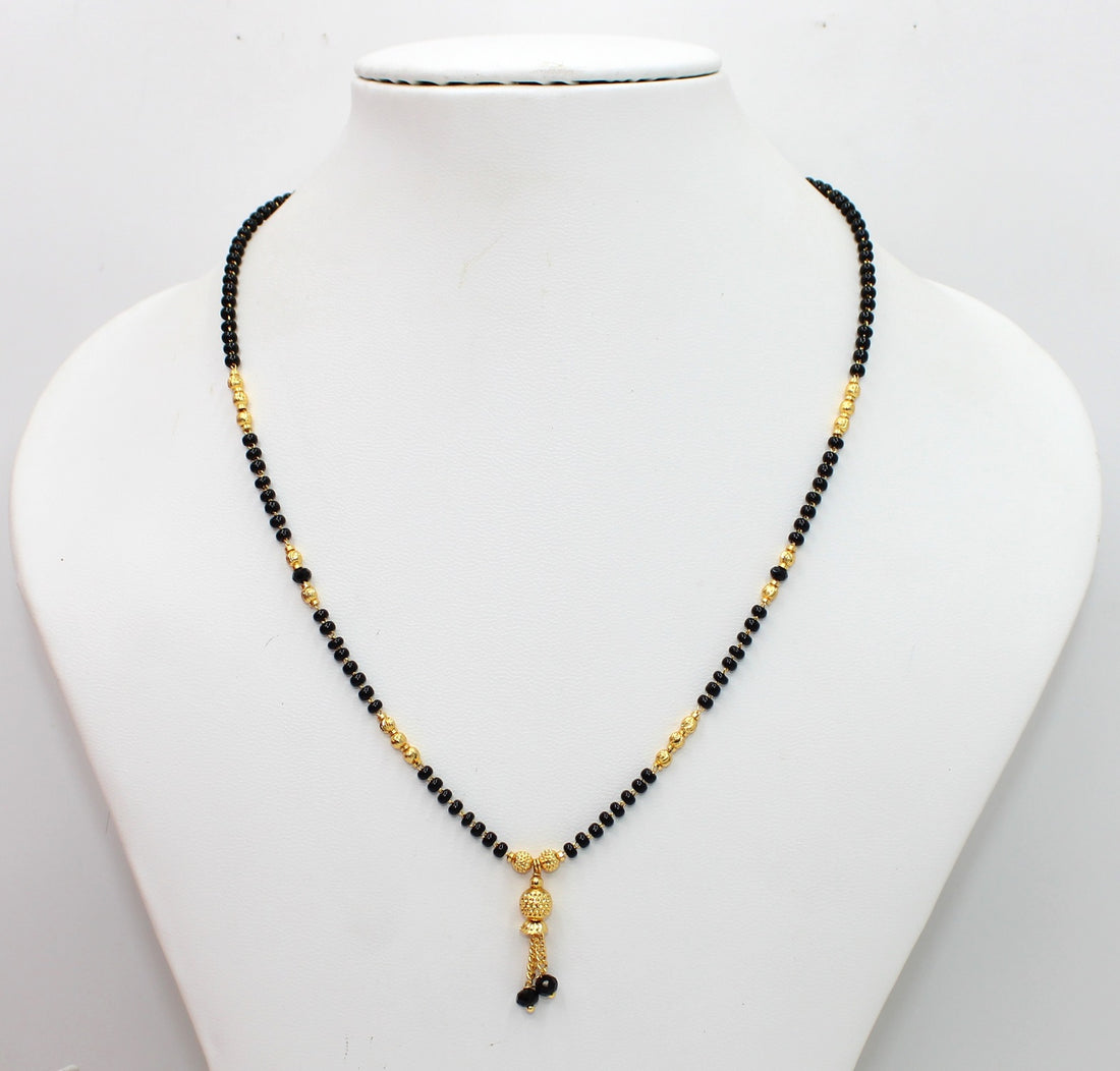 Elegant Daily Wear Black Bead Gold Plated Mangalsutra with Hanging Charm – Simple & Stylish Design 💛