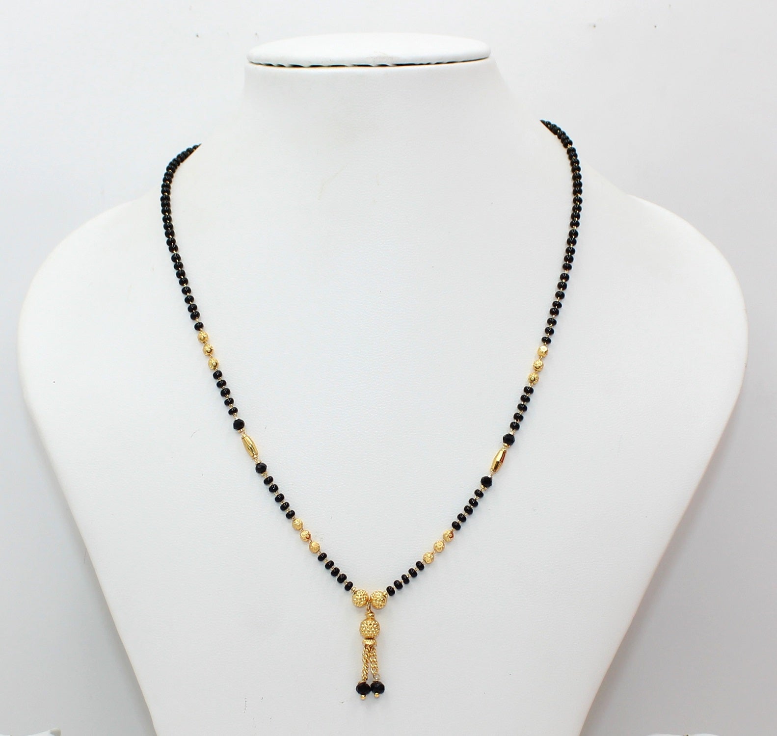 Simple Daily Wear Black Bead Gold Plated Mangalsutra – Lightweight & Elegant Traditional Design 💛