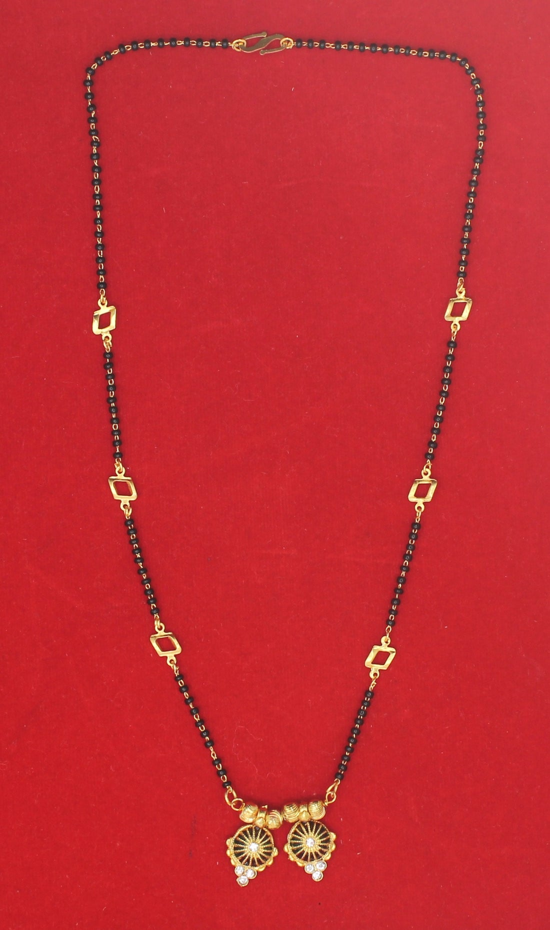 Elegant Dual Wheel Gold-Plated Mangalsutra – Crafted for the Modern Traditional Bride 💛