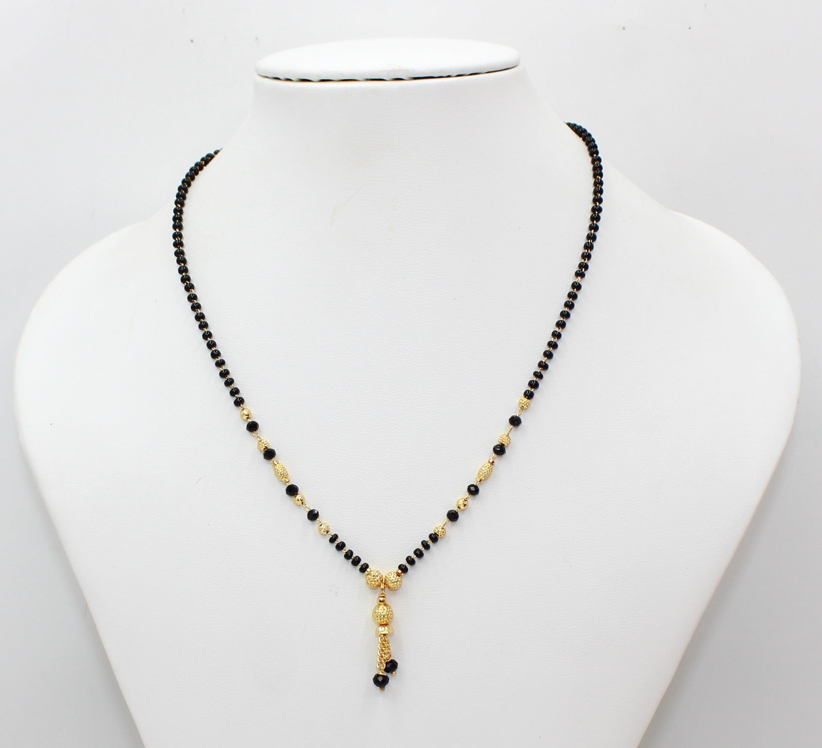 Elegant Daily Wear Black Bead Gold Plated Mangalsutra – Minimal & Timeless Traditional Design 💛