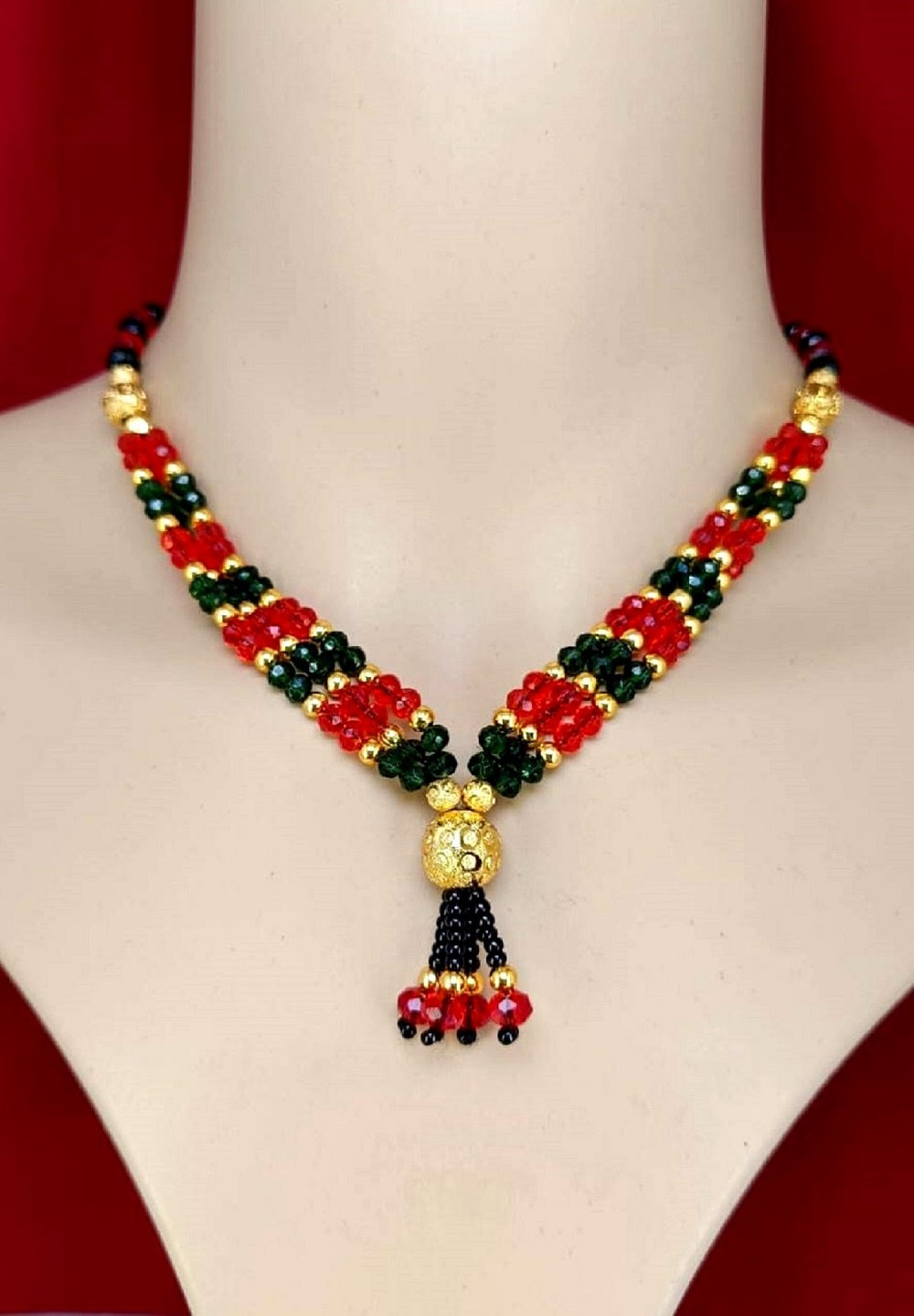 Traditional Multicolor Beaded Necklace with Golden Detailing – Festive & Wedding Jewellery for Women