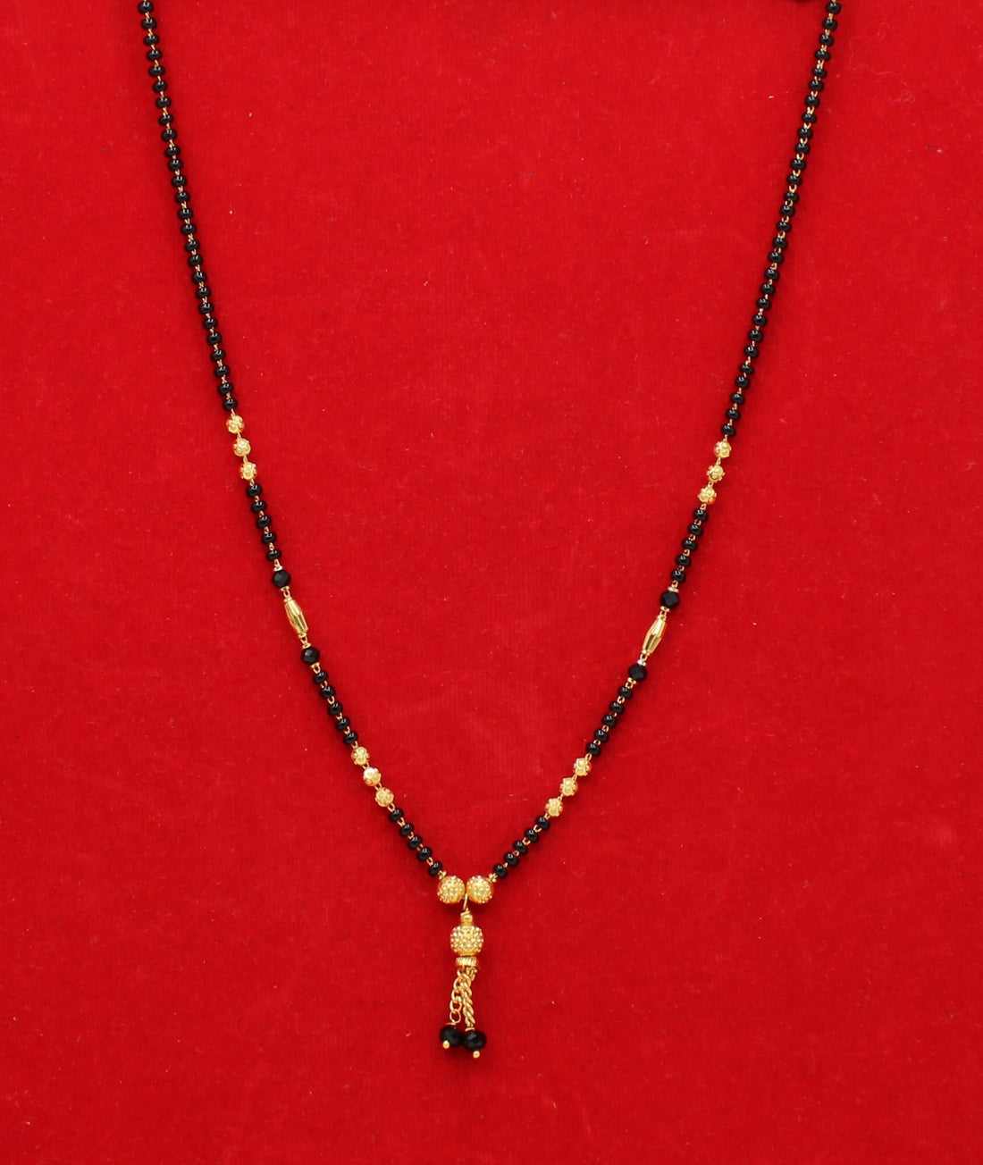 Simple Daily Wear Black Bead Gold Plated Mangalsutra – Lightweight & Elegant Traditional Design 💛