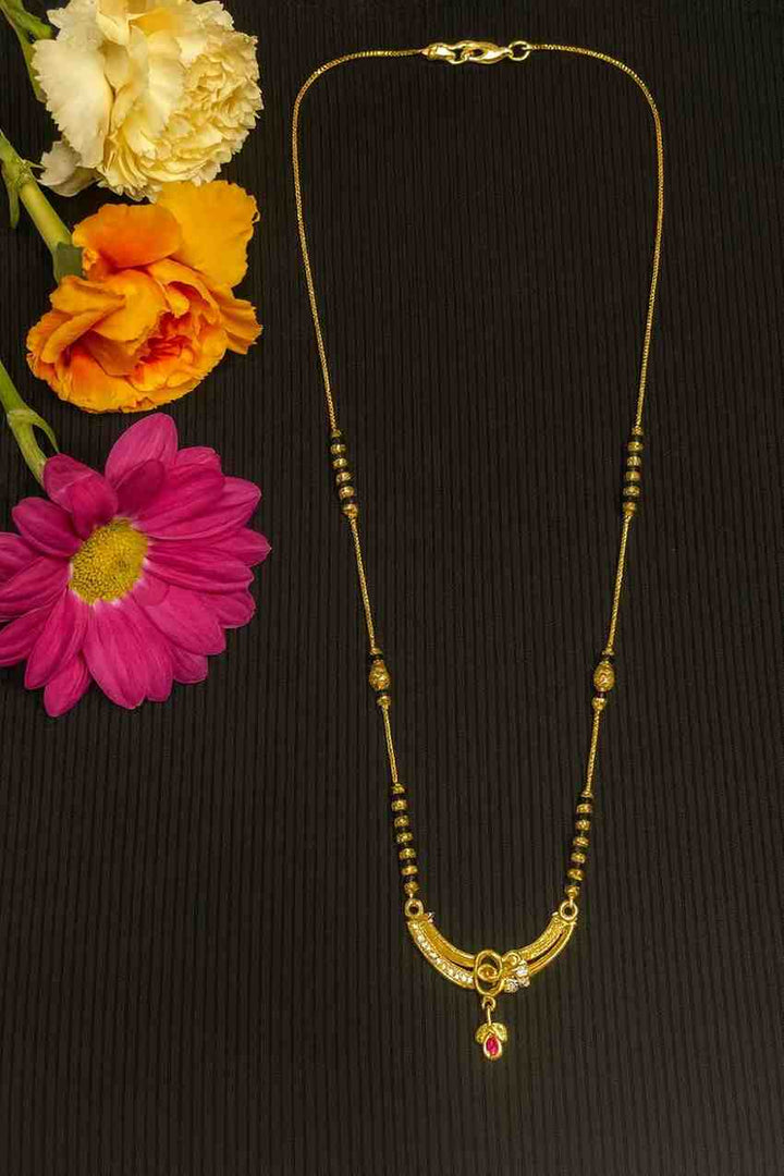 Stylish Gold-Plated Daily Wear Mangalsutra with Modern Pendant – Lightweight & Elegant Design for Women