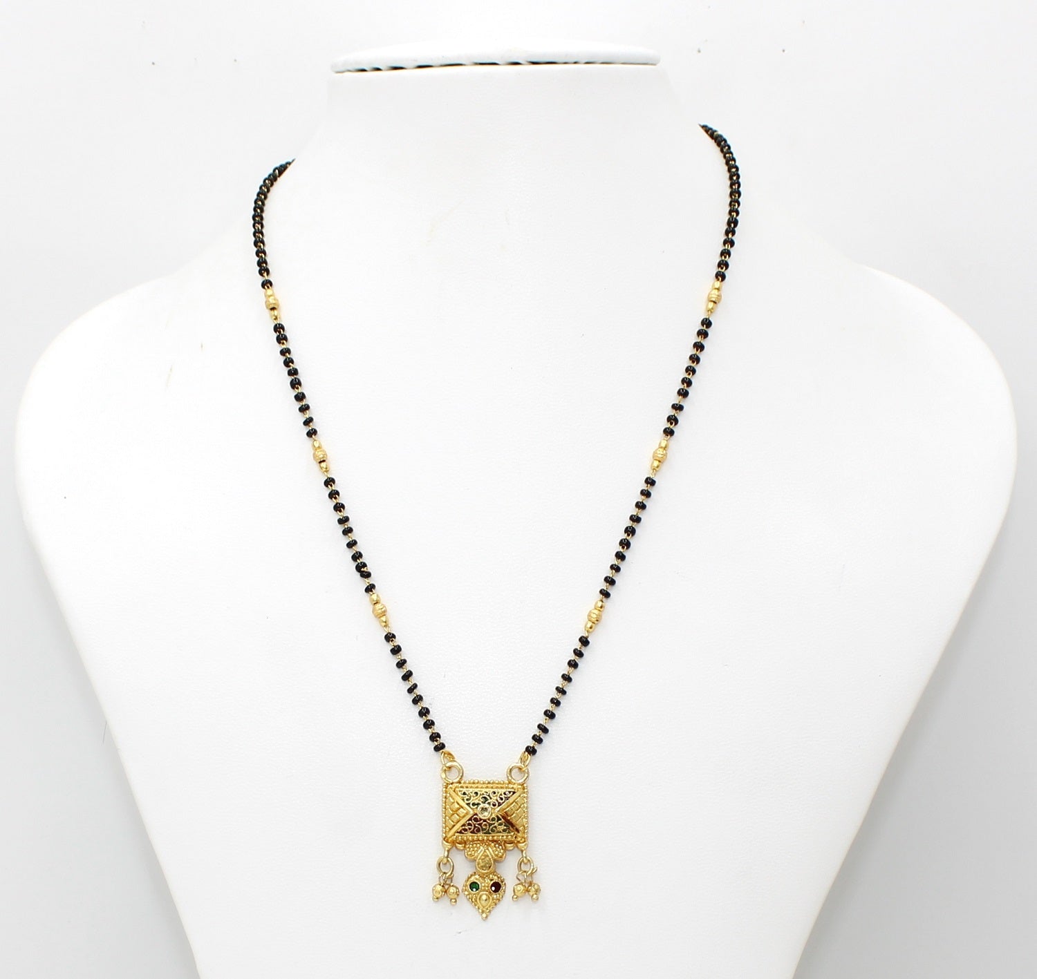 Antique Square Gold Plated Mangalsutra – Traditional Maharashtrian Style Pendant with Black Beads 💛