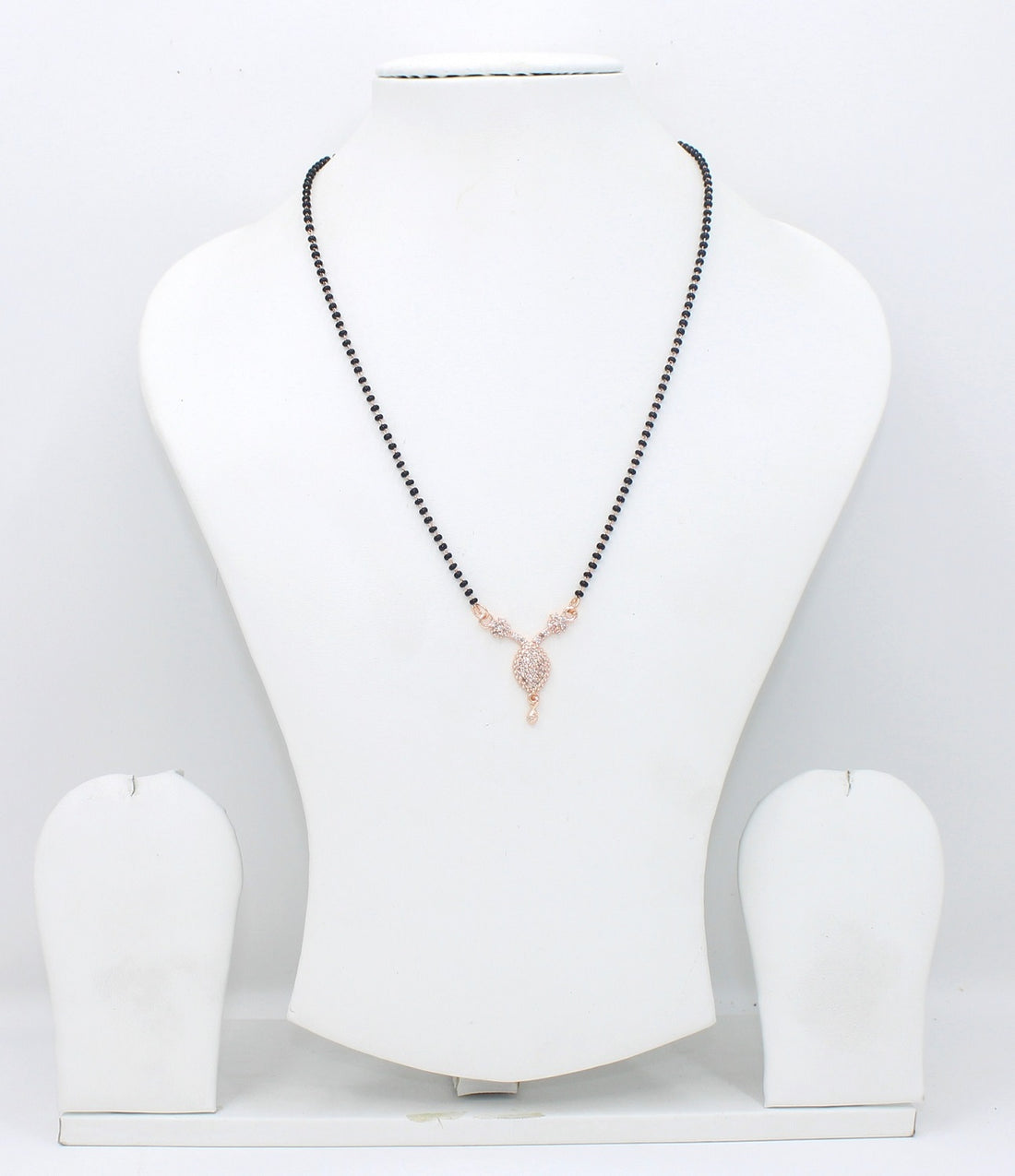 Elegant Teardrop Diamond Mangalsutra – Rose Gold Plated Black Bead Necklace 💎