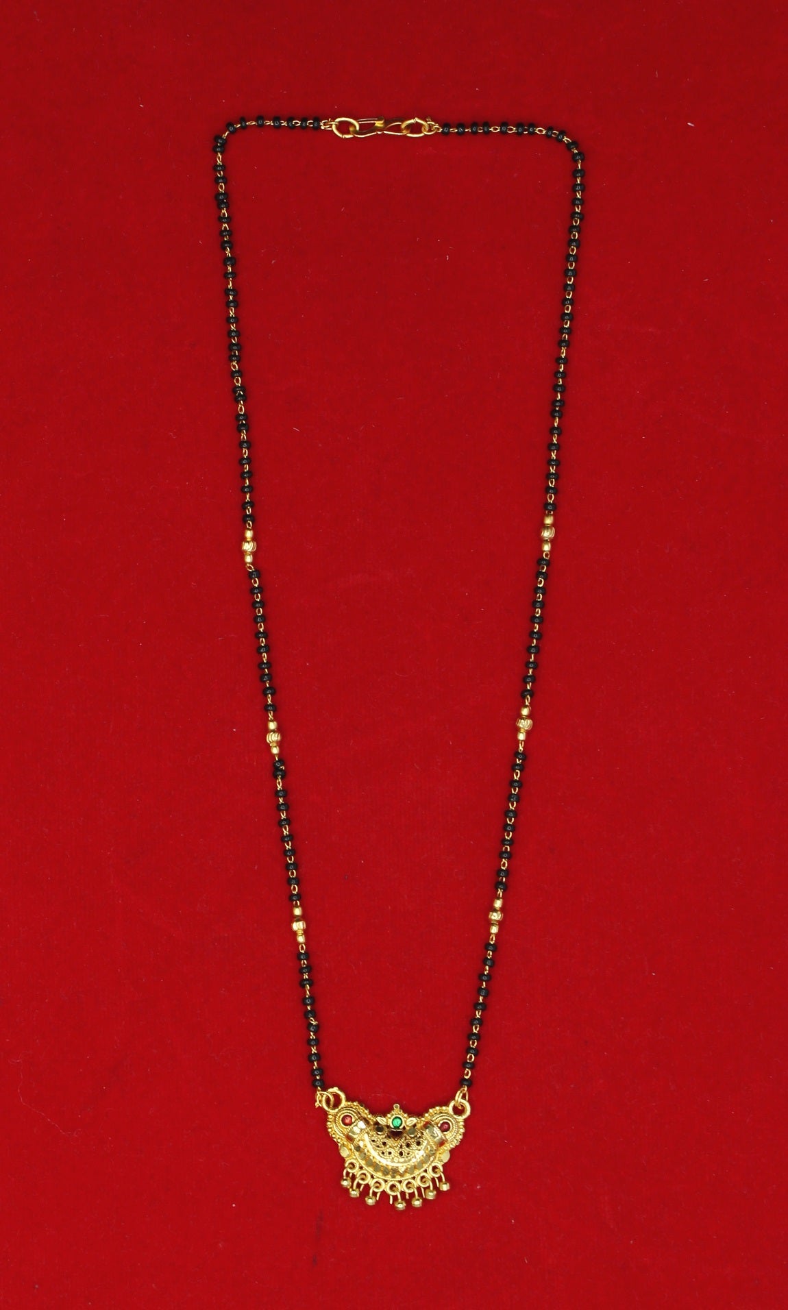 Antique Gold Plated Temple Mangalsutra – Traditional South Indian Design with Color Stones 💛