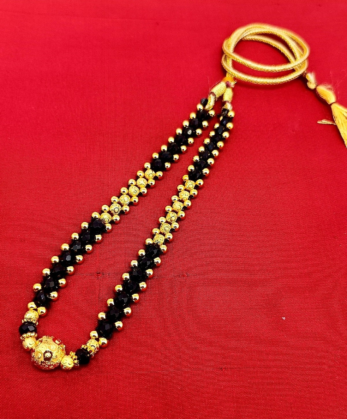 Elegant Black & Gold Bead Choker Mangalsutra – Minimal Beauty for Modern Women 💛
