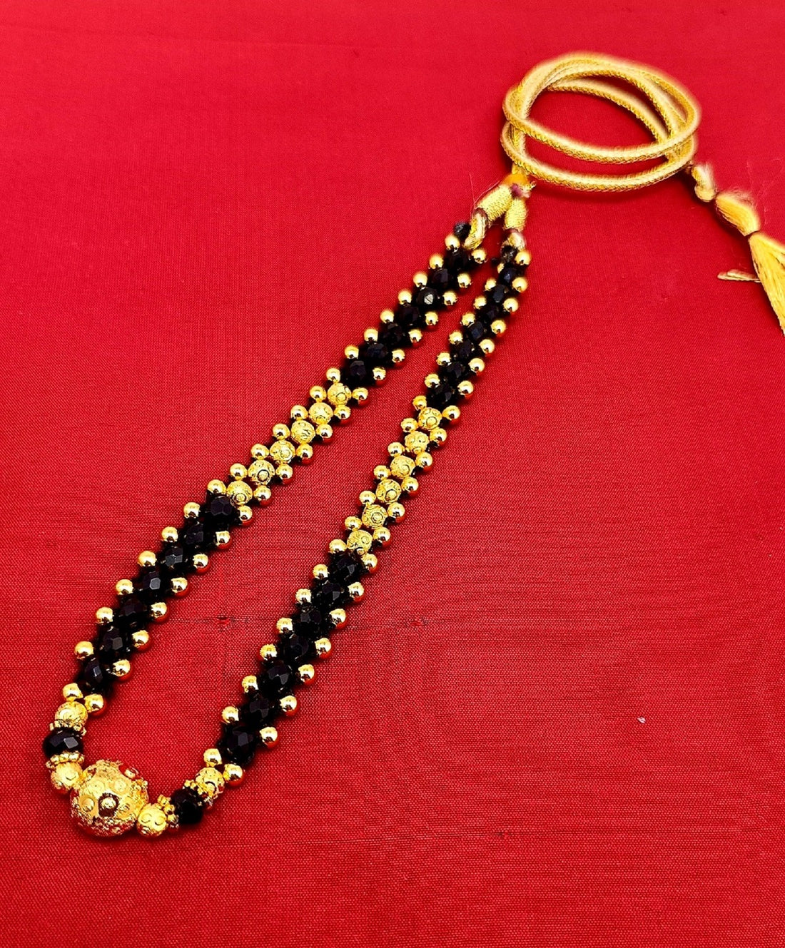 Elegant Black & Gold Bead Choker Mangalsutra – Minimal Beauty for Modern Women 💛