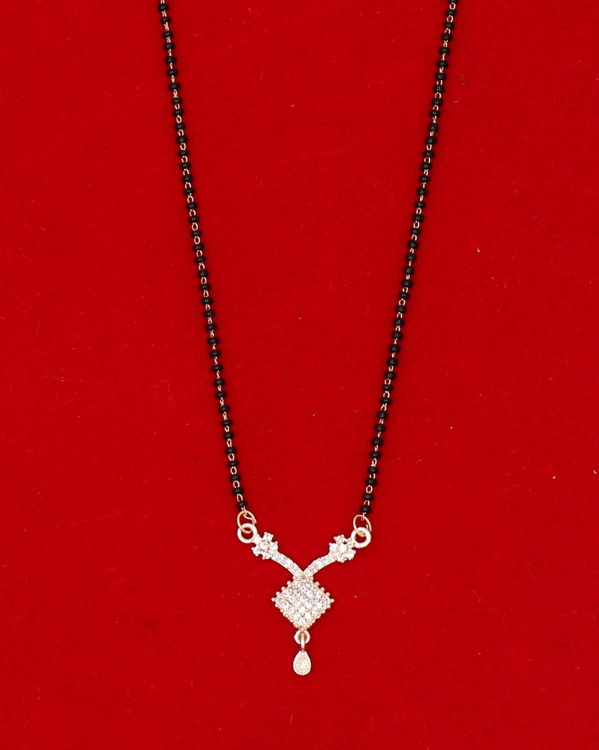 Diamond Cut Designer Mangalsutra – Rose Gold Plated Black Bead Chain for Modern Brides 💎