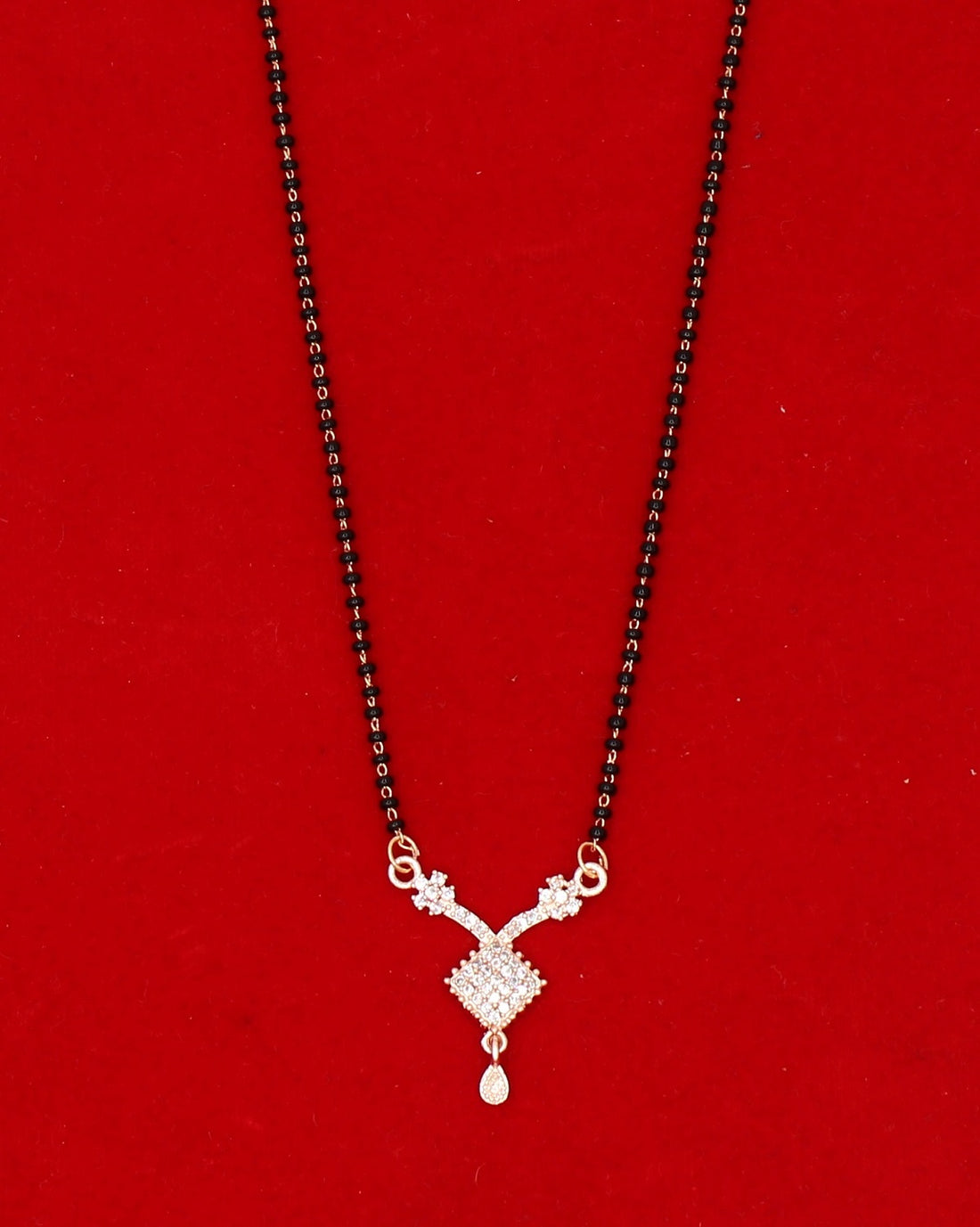 Diamond Cut Designer Mangalsutra – Rose Gold Plated Black Bead Chain for Modern Brides 💎
