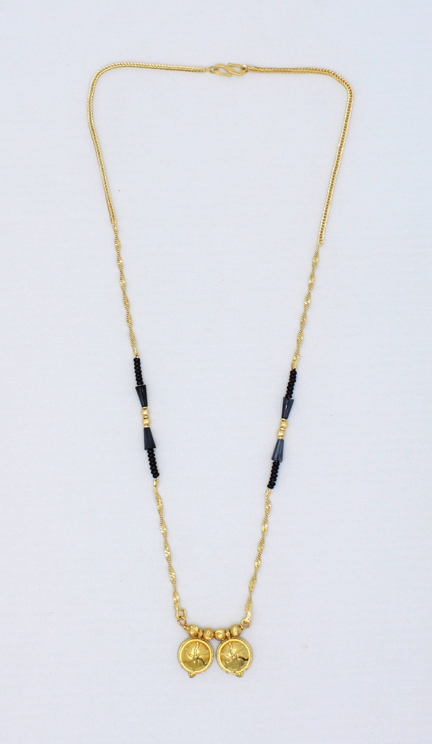 Divine Lotus Coin Mangalsutra – Traditional Gold-Plated Elegance for Every Occasion 💛