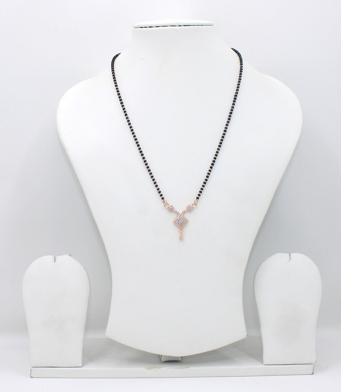 Diamond Cut Designer Mangalsutra – Rose Gold Plated Black Bead Chain for Modern Brides 💎