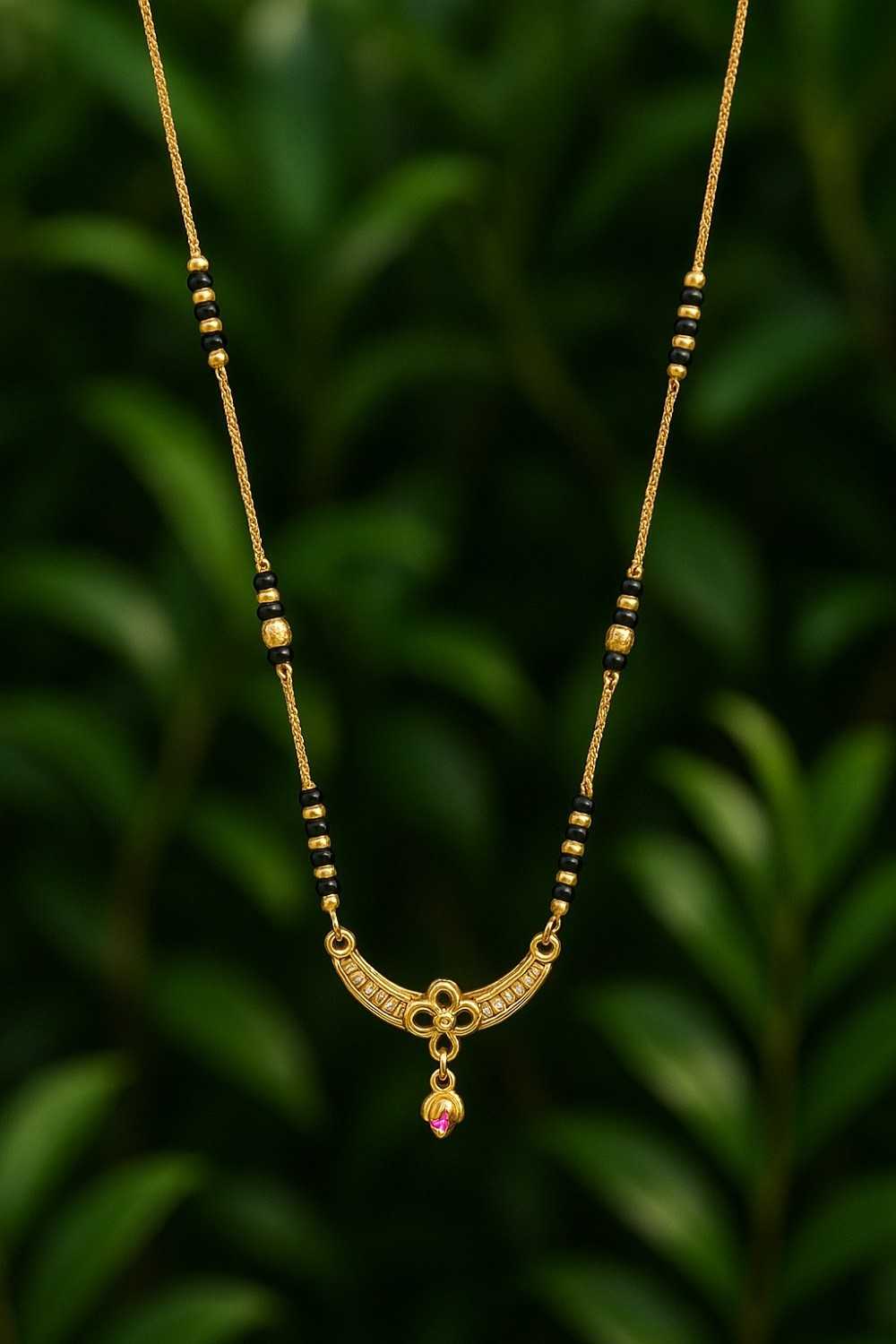 Stylish Gold-Plated Daily Wear Mangalsutra with Modern Pendant – Lightweight & Elegant Design for Women