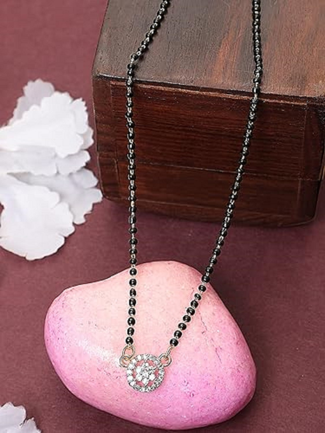 Minimal Solitaire Diamond Mangalsutra – Elegant Everyday Rose Gold Black Bead Chain 💎