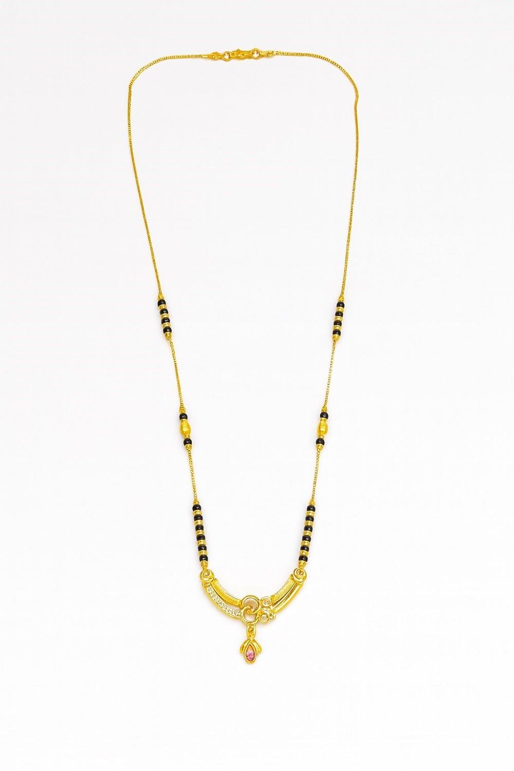 Stylish Gold-Plated Daily Wear Mangalsutra with Modern Pendant – Lightweight & Elegant Design for Women