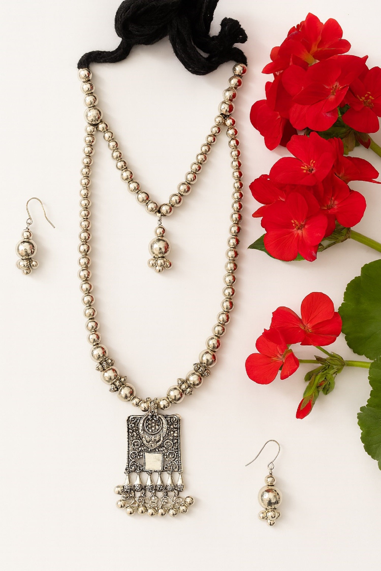 Elegant Oxidised Silver Beaded Necklace Set with Earrings