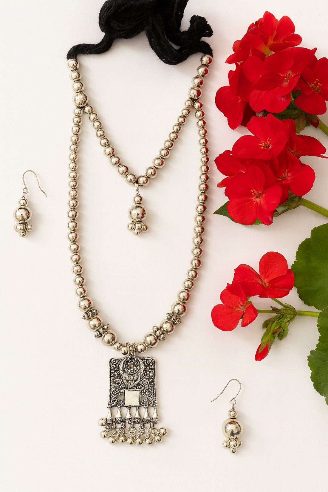 Elegant Oxidised Silver Beaded Necklace Set with Earrings