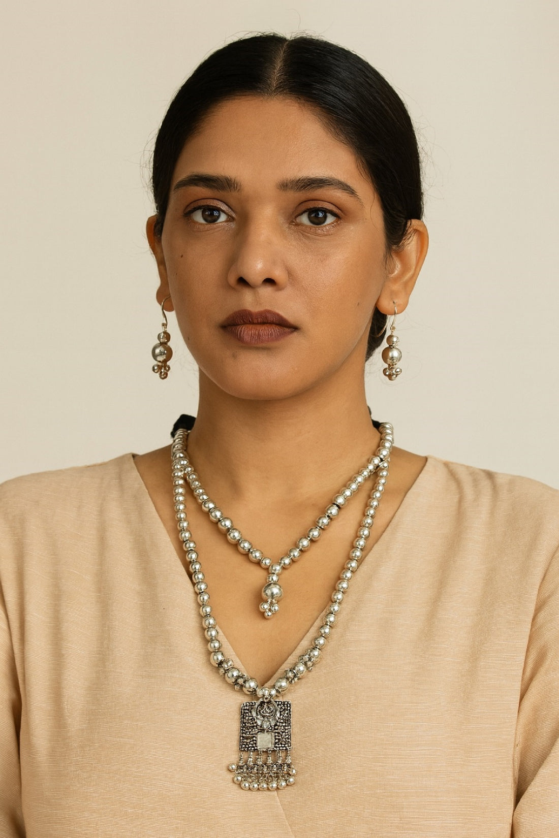 Elegant Oxidised Silver Beaded Necklace Set with Earrings