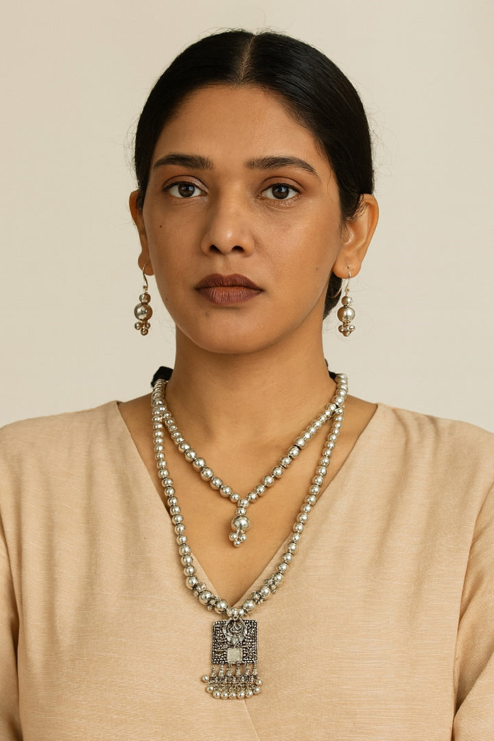 Elegant Oxidised Silver Beaded Necklace Set with Earrings