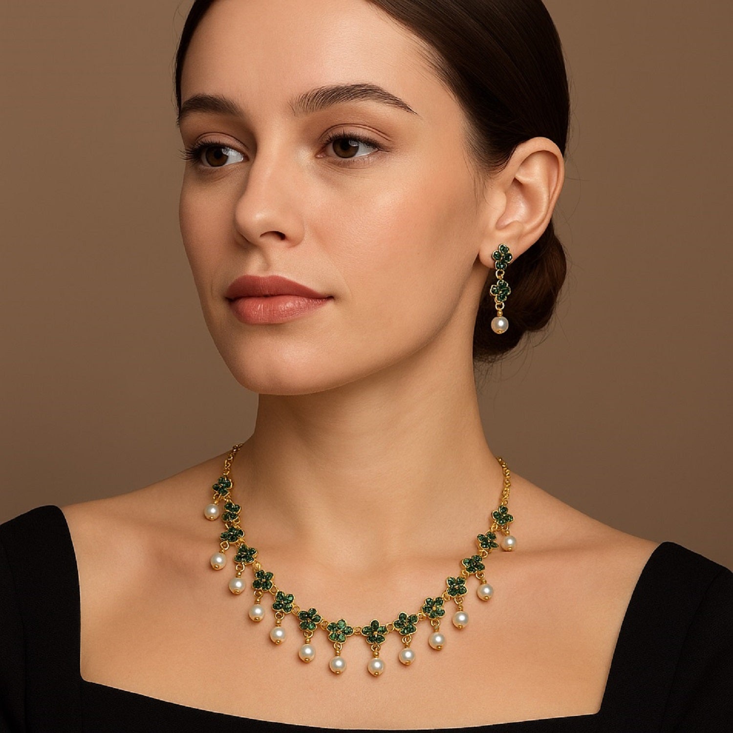 Elegant Gold-Plated Necklace with Green Stones & Pearl Drops – Wedding & Party Jewellery Set with Earrings