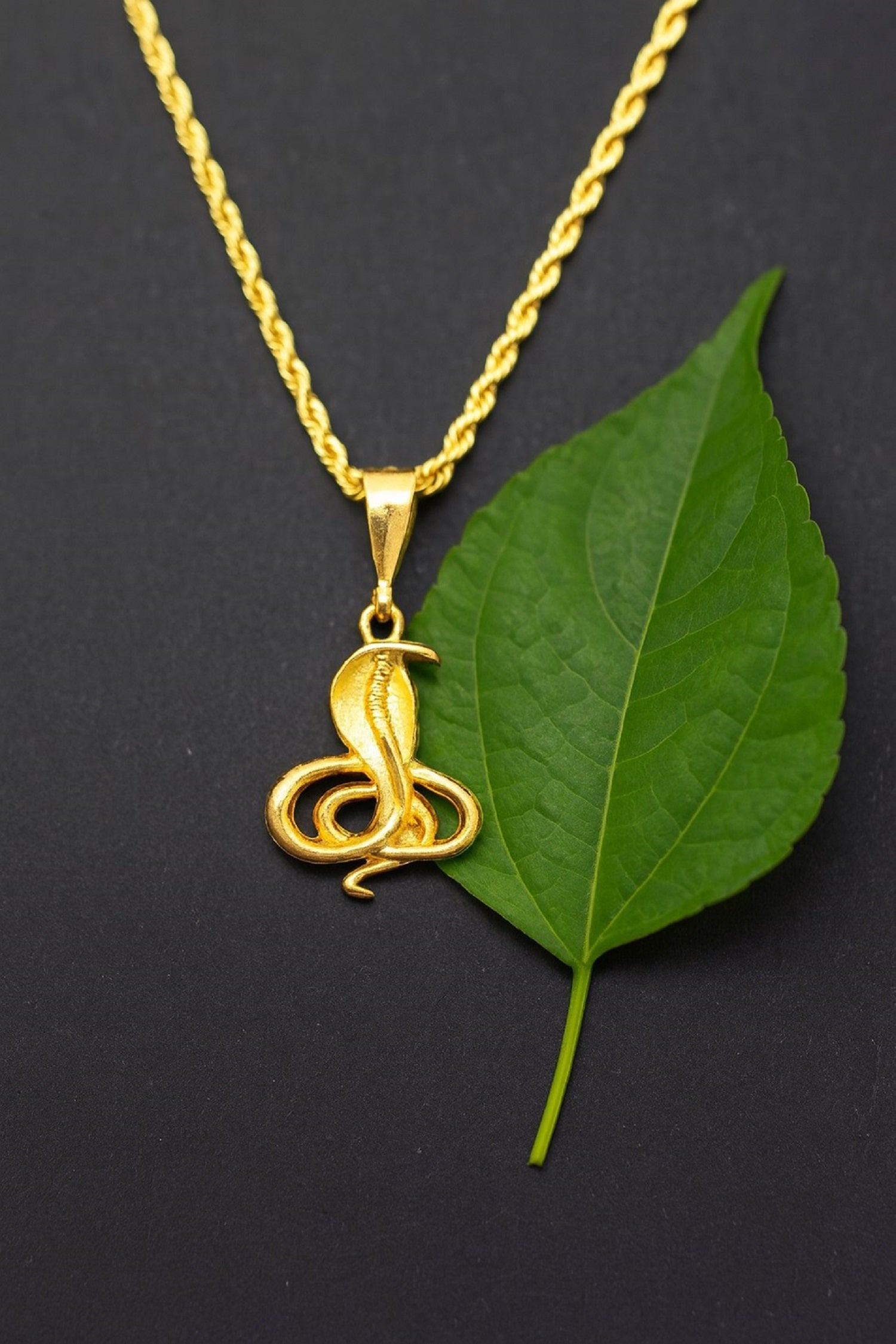 soni jewellery Gold plated chain with pendant necklace jewelry set for men women unisex