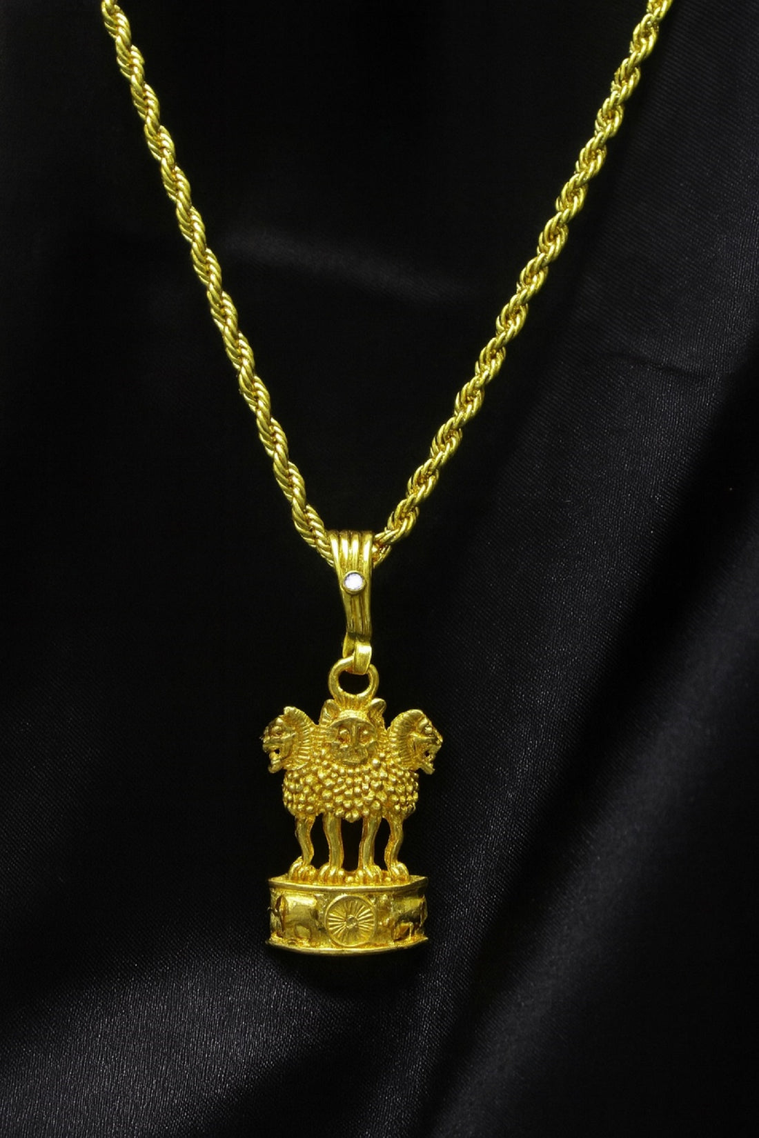 soni jewellery Gold plated chain with pendant necklace jewelry set for men women unisex