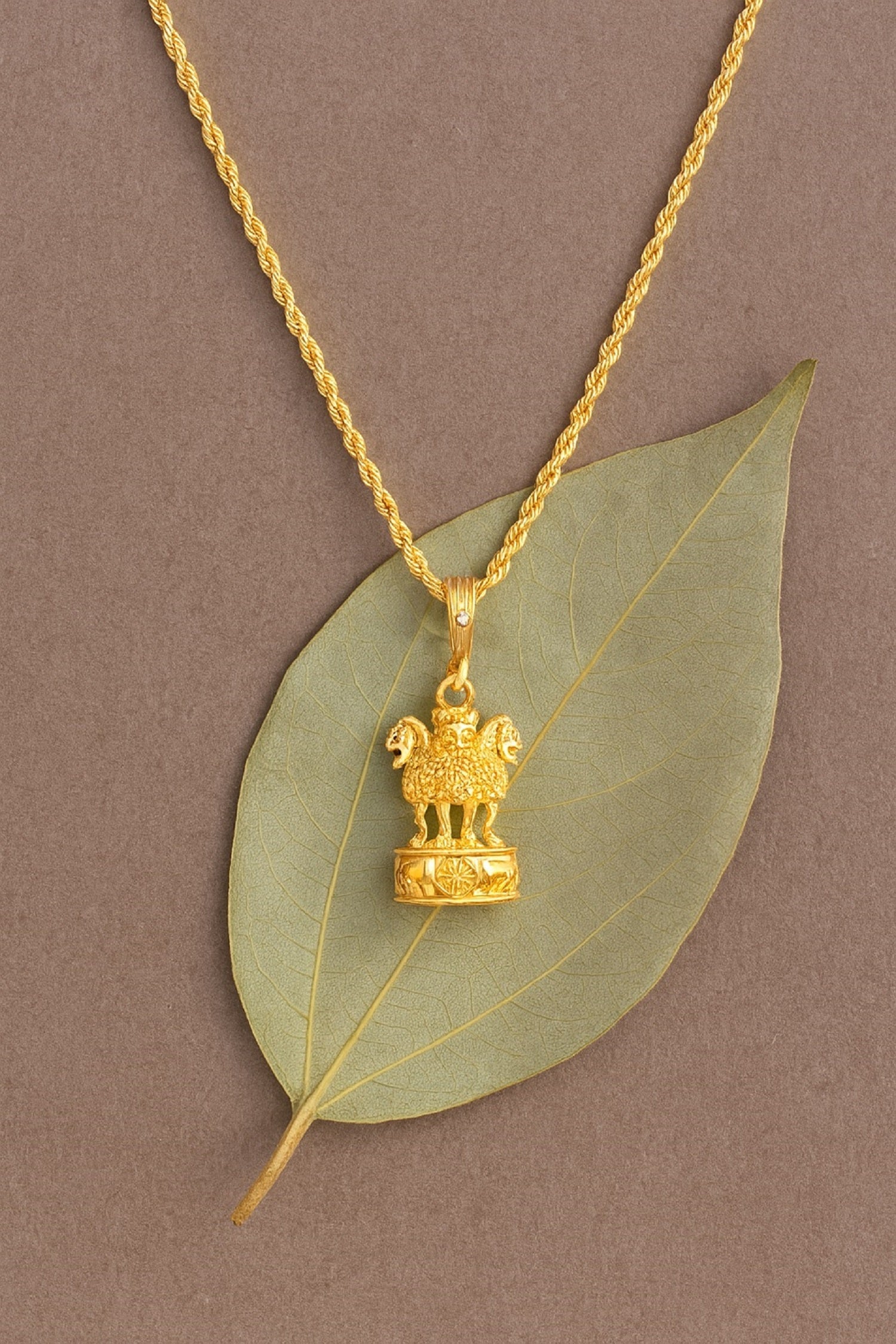 soni jewellery Gold plated chain with pendant necklace jewelry set for men women unisex