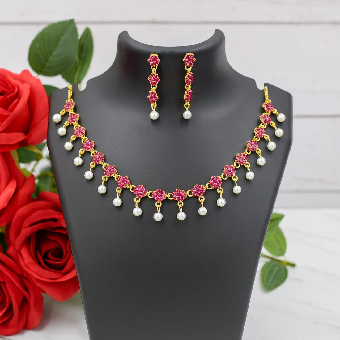 Elegant Gold-Plated Necklace with Green Stones & Pearl Drops – Wedding & Party Jewellery Set with Earrings