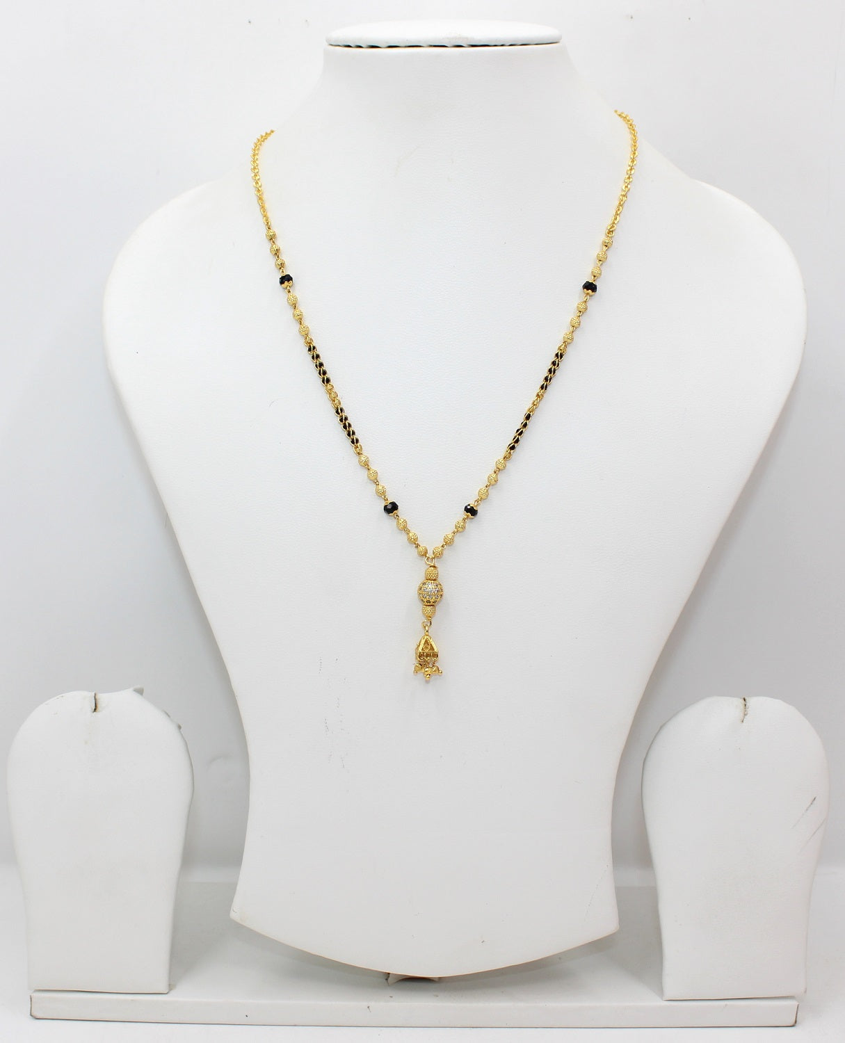 Premium Gold Plated Daily Wear Mangalsutra with Elegant Hanging Pendant – Traditional & Stylish 💛