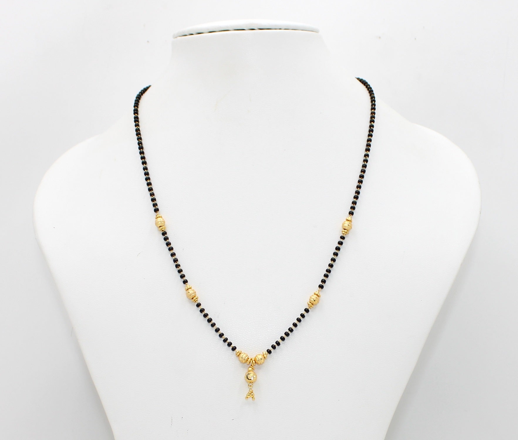 Elegant Daily Wear Black Bead Gold Plated Mangalsutra – Simple & Stylish Traditional Design 💛